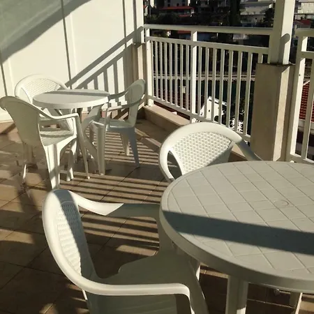 Kemo Aparthotel